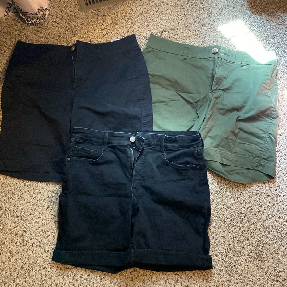 Women’s size 8 shorts